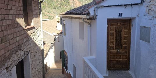 VIVIENDA EN VENTA EN LA PUERTA DE SEGURA