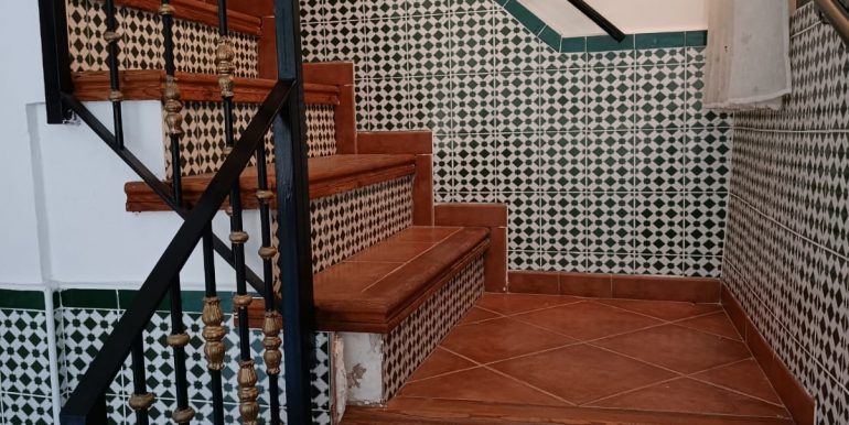FOTO ESCALERA 2